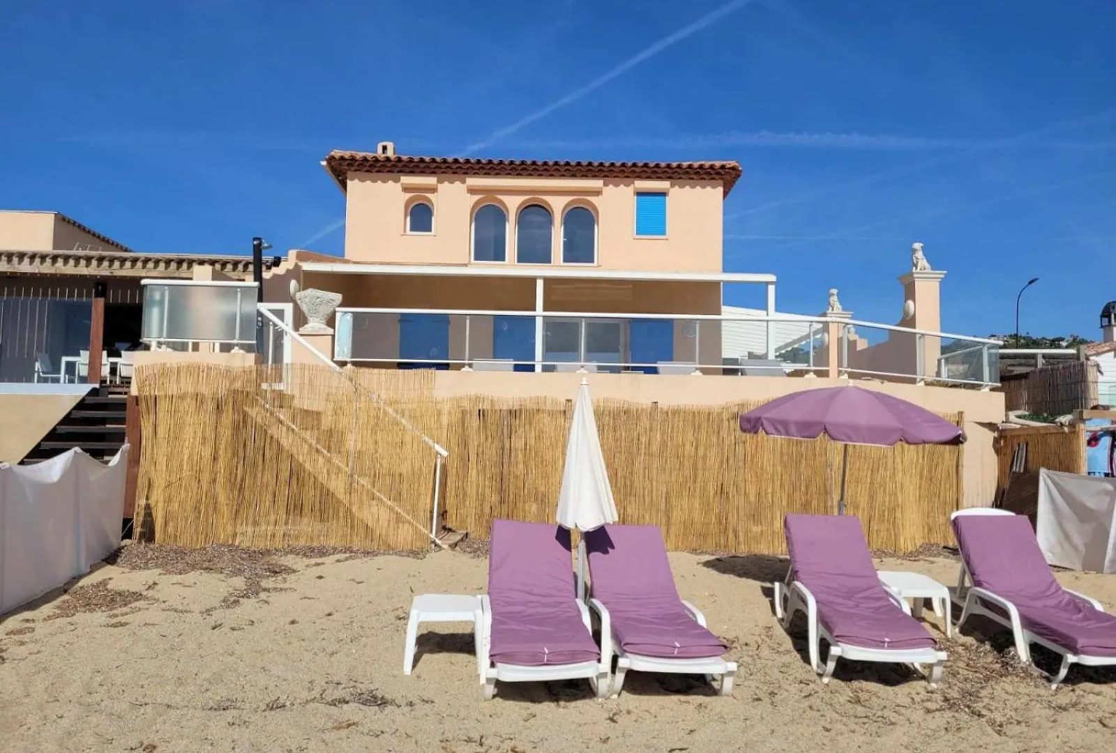 Villa Sur La Plage Sainte Maxime 0*, Sainte-Maxime